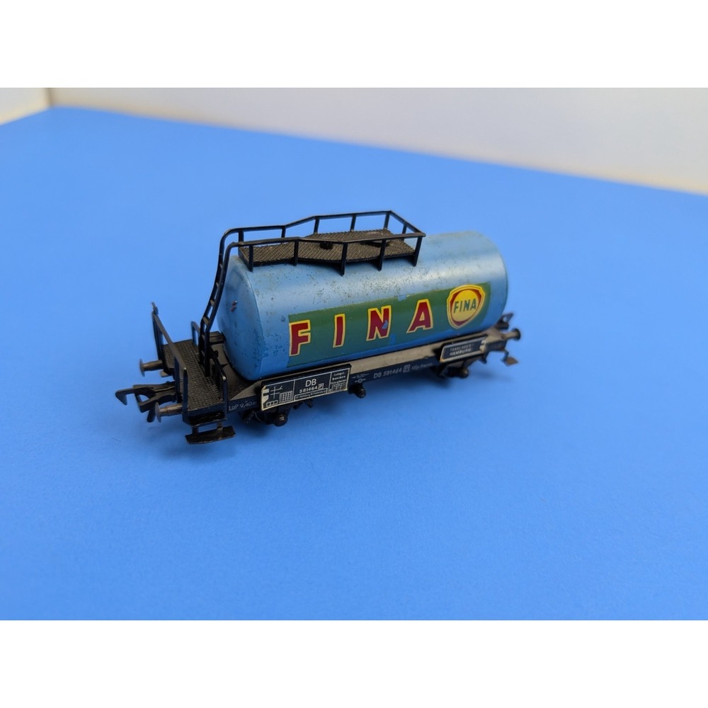 Fleischmann 1475B HO Scale DB Tank Wagon in FINA livery - Epoch iii